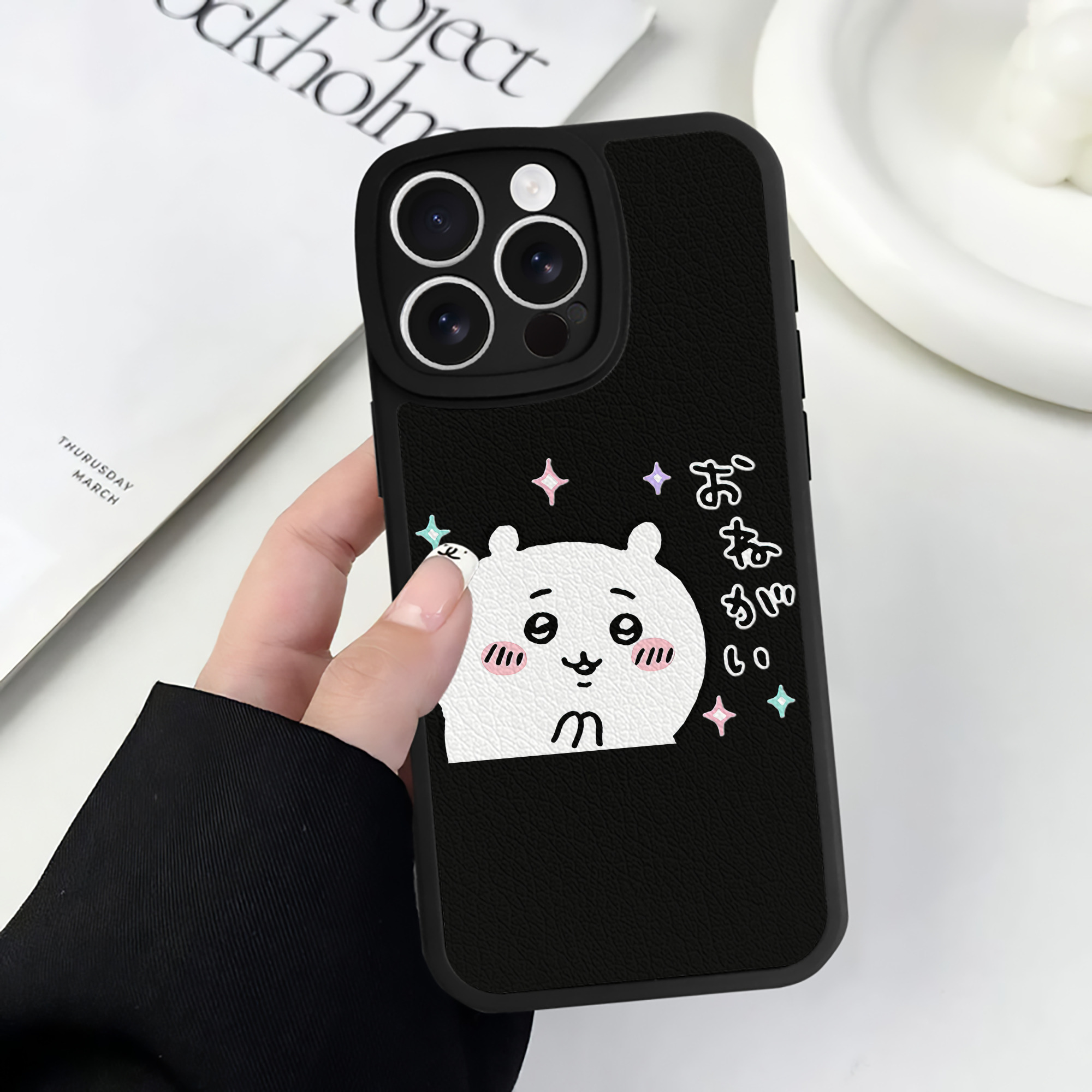 （画像用） ちいかわ ちいかわ Chii-kawa chiikawa 【iPhone 16シリーズ対応】シリコンスマホケース（レザー調） 材質：シリコン